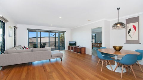 KKS At Lennox - Accommodation BNB 2