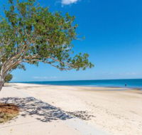Spectacular Unit Overlooking Pumicestone Passage Welsby Pde Bongaree - Accommodation BNB