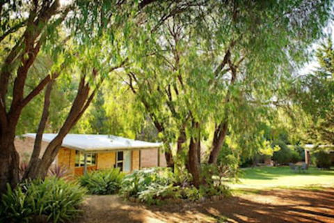 Peppermint Brook Cottages - Accommodation BNB 0