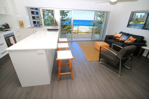 Narrowneck Court - Accommodation BNB 6