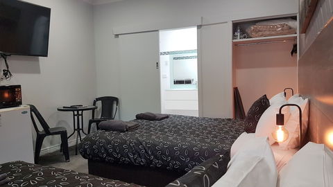 Motel24seven - Accommodation BNB 6