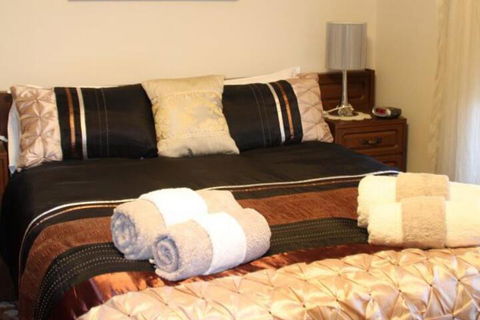 Sunset Retreat - Accommodation BNB 6