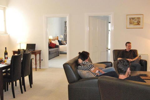Brayfield Cottage - Accommodation BNB 3