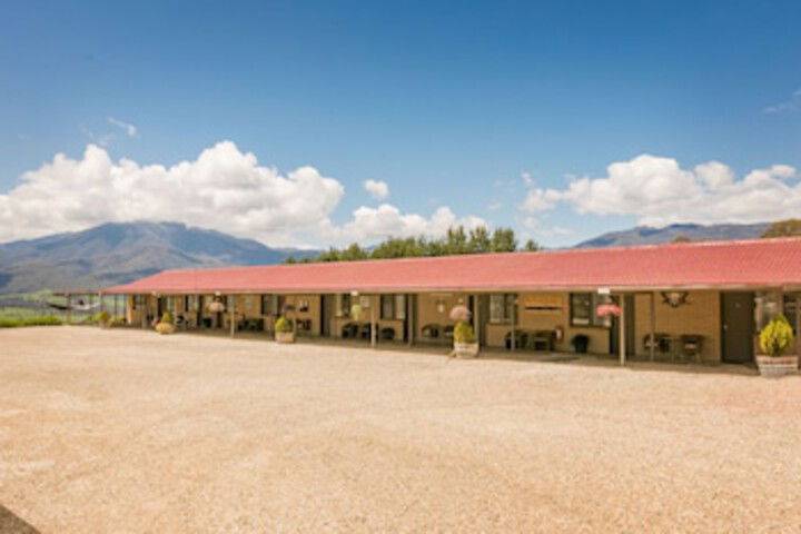 Mount Beauty VIC Accommodation BNB