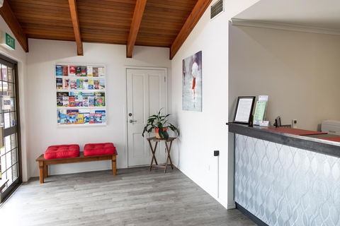 Lantern Motor Inn - Accommodation BNB 5