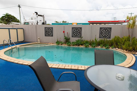 Lantern Motor Inn - Accommodation BNB 3