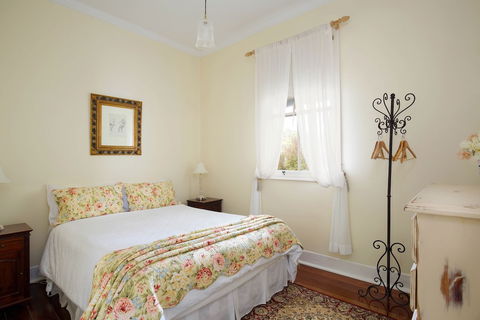 Hills Havens Cottages - Accommodation BNB 6