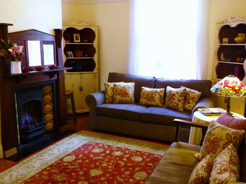 Hills Havens Cottages - Accommodation BNB 3