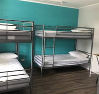 Reef Backpackers - Accommodation BNB