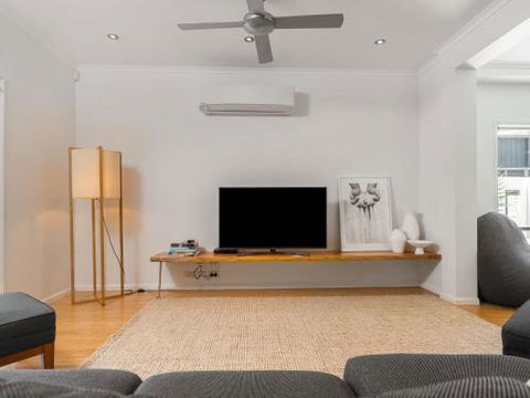 Elua Beach House Modern Central Home W / Swim Spa - Accommodation BNB 2