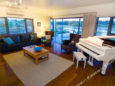 Charlie Bravo Villa Margaret River - Accommodation BNB 3