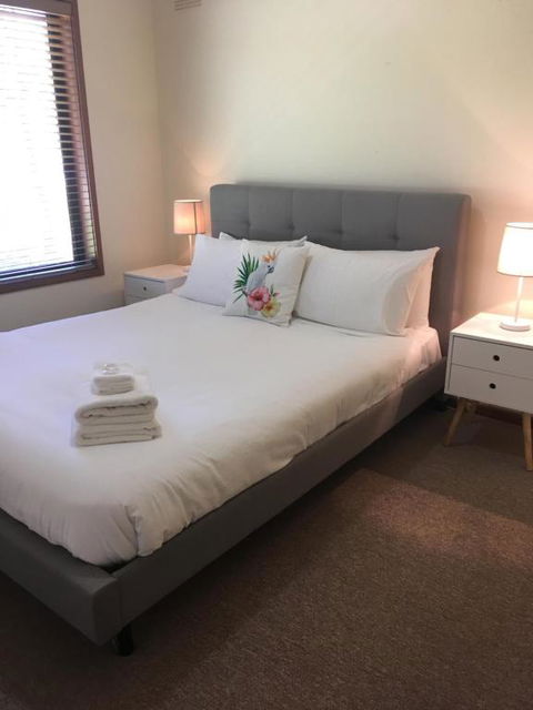 Acorn Lodge - Accommodation BNB 2