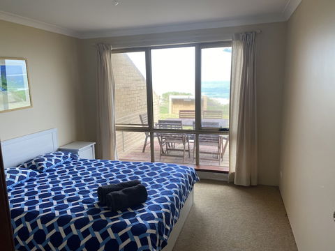 Lands Edge - Accommodation BNB 3