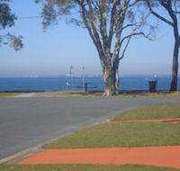 Immaculate First Floor Waterfront Unit Welsby Pde Bongaree - Accommodation BNB