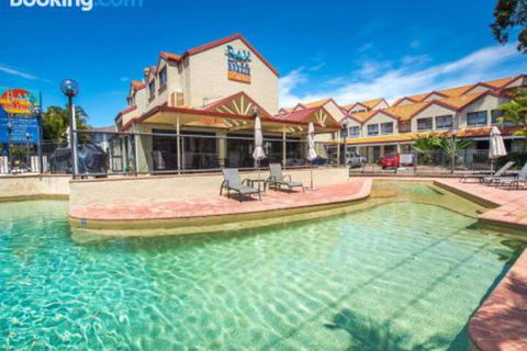 Bay Breeze 2 Bedroom Villa 10 - Accommodation BNB 0
