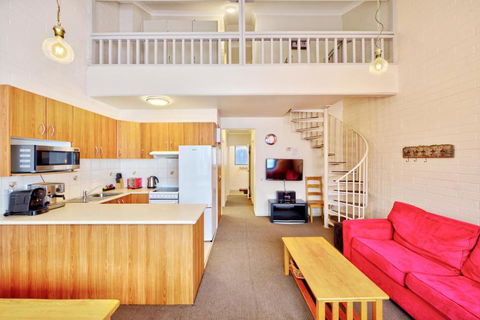 Snow Ski Apartments 16 - Accommodation BNB 4