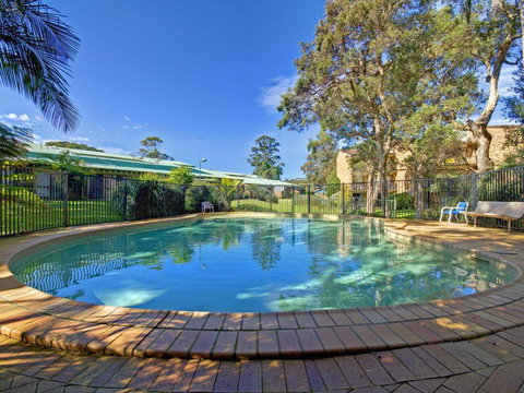 32 Bay Parklands 2 Gowrie Avenue Fantastic Unit With Air Conditioning Pool Tennis Court & Spa - Accommodation BNB 3