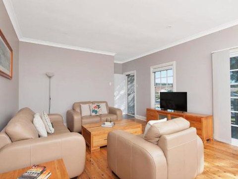 The Croft 11 Boulder Bay Rd Cosy Beach House With Aircon & Only 270m To The Beach - Accommodation BNB 3