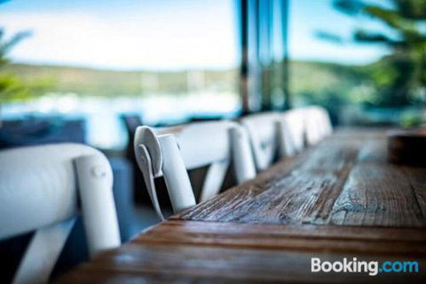 Beauty On Booker Bay - Accommodation BNB 3