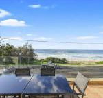 Aqua Shores Award Winning Apartment - Accommodation BNB