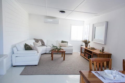 The Rested Guest 3 Bedroom Cottage West Wyalong - Accommodation BNB 3