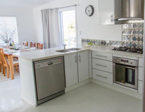 The Rested Guest 3 Bedroom Cottage West Wyalong - Accommodation BNB 4
