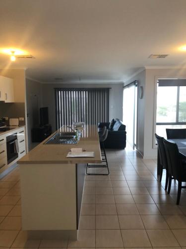 The Baltimore Family Home Getaway - Accommodation BNB 5