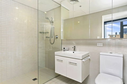 Vibrant Inner City Apartment SHIL2 - Accommodation BNB 0