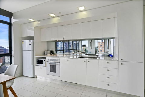 Vibrant Inner City Apartment SHIL2 - Accommodation BNB 6