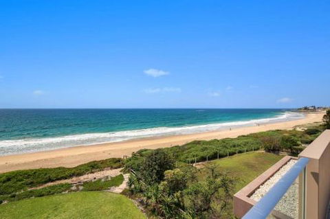 Beach & Ocean Front Penthouse With Wifi & Parking - Accommodation BNB 5
