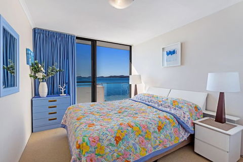 Gorgeous Harbourside With Stunning Views! - Accommodation BNB 6
