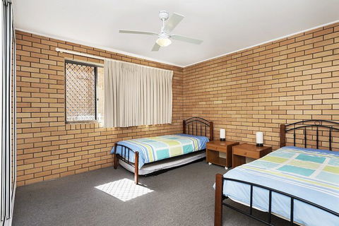 Ground Floor Air Conditioned Fabulous Waterviews Overlooking Pumicestone Passage - Accommodation BNB 4