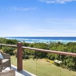 WHITE WAVES 6 OCEAN VIEWS FROM BEACHFRONT BALCONY - Accommodation BNB 0