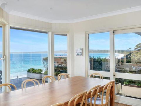 Elandra Absolute Beach Front Luxury - Accommodation BNB 4