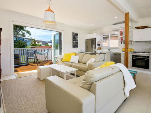 Arklow I Pet Friendly With Ocean Views - Accommodation BNB 6