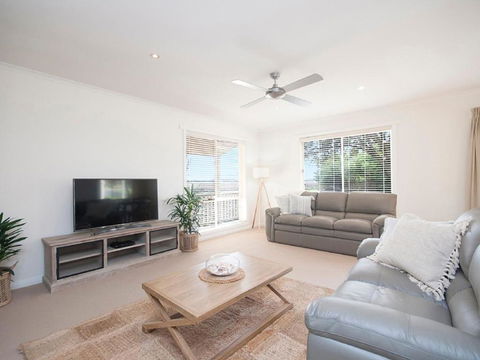 Banksia Beach House - Accommodation BNB 5