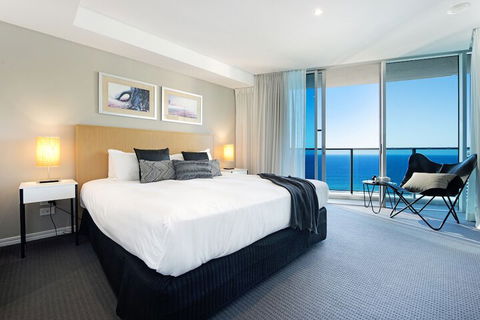H Residences 2 Bedroom Ocean View In Surfers Paradise - Accommodation BNB 5