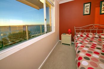 Kiah Unit 1 / 53 Victoria Parade - Accommodation BNB 3