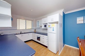 Kiah Unit 1 / 53 Victoria Parade - Accommodation BNB 2