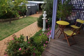 Spooky Hall Motel - Accommodation BNB 4