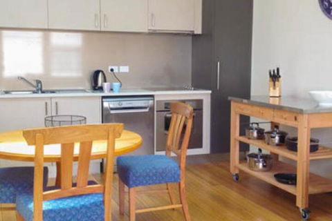 Essentially Hobart - Accommodation BNB 4