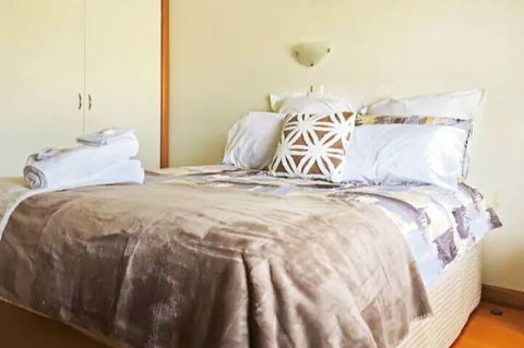 Rye Sleeps 10, Great Weekender - Accommodation BNB 4