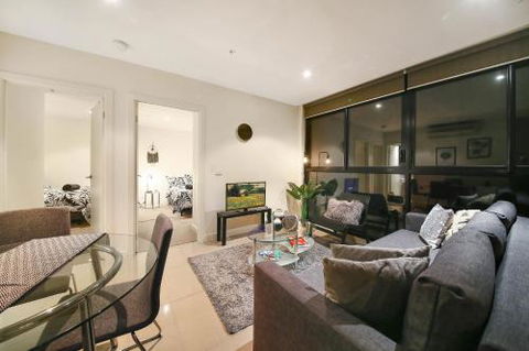 A Cozy 2BR CBD Apartment Near Bourke St. Mall - Accommodation BNB 0