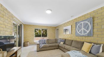 BEACHSIDE HIDEAWAY BONNY HILLS - Accommodation BNB 5