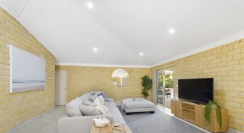BEACHSIDE HIDEAWAY BONNY HILLS - Accommodation BNB 3