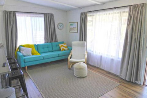 The Relax Shack At Culburra Beach Sleeps 7 - Accommodation BNB 5