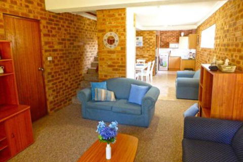 Dolphins Delight At Culburra Beach - Accommodation BNB 3