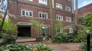 The Apartment Service LB002 - Accommodation BNB 0
