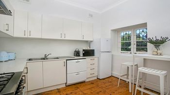The Apartment Service LB002 - Accommodation BNB 1