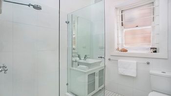 The Apartment Service LB002 - Accommodation BNB 3